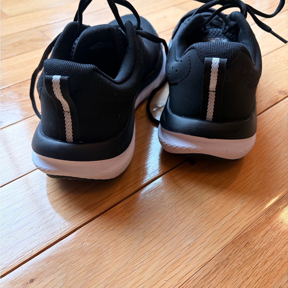 Under Armour Women’s Black / White Athletic Sneakers - Picture 6 of 8